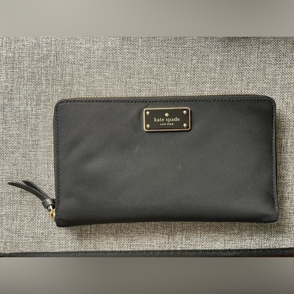 Kate Spade Kaden Black Nylon Travel Wallet - Picture 1 of 5